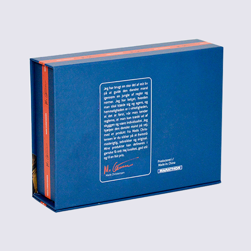 magnetic sock cardboard packaging box With clear PVC window on the cover